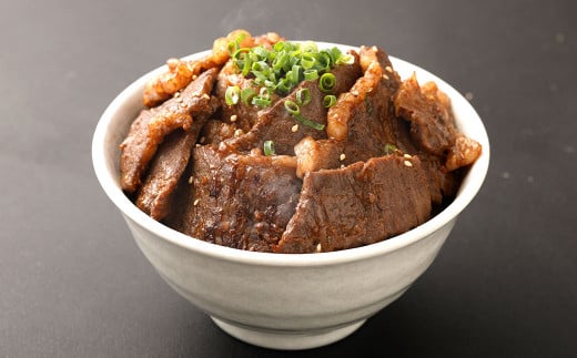 【 7回 定期便 】 熊本県産 黒毛和牛 タレ漬け焼肉 約1.5kg （約500g×3パック）×7回 合計約10.5kg 焼肉 焼き肉 タレ漬け 味付け 焼くだけ 簡単 おかず お肉 肉 牛肉 牛 和牛 国産 1439865 - 熊本県西原村