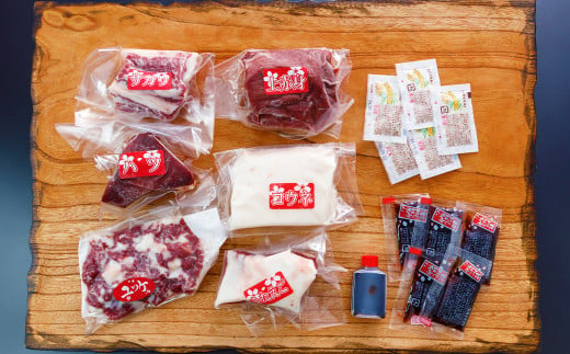 桜屋 馬刺し6種セット 6種類 合計420g 馬肉 赤身 タテガミ ハツ サガリ フタエゴ ユッケ