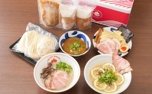 【全3回定期便】とんこつラーメン 4食分 ／ 合計12食 自家製生麺 とんこつ 豚骨 ラーメン スープ付き 冷凍ラーメン 冷凍 長崎