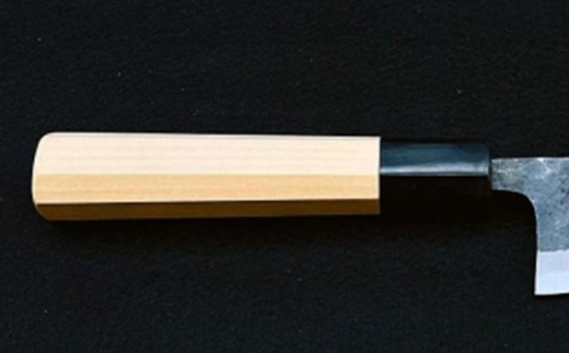 土佐黒打ち刃物 三徳包丁 165mm | 両刃 青紙2号 水牛朴八角 徳蔵オリジナル【37003】[ATAC106]