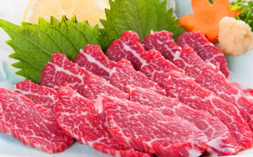 [3ヶ月定期便][熊本と畜]馬刺し 貝の身(カイノミ) 300g 馬肉 合計900g