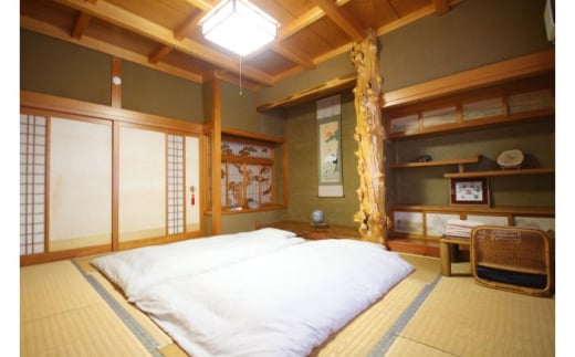 【ハンターがいる宿】GuestHouse ぎまんち 宿泊券（1名様・1泊素泊まり）《足寄町》【野生肉専門店やせいのおにくや】ゲストハウス 宿泊 宿 田舎 旅行 北海道旅行 狩猟 ハンター 移住 あしょろ 北海道 [BEBE012] 1264291 - 北海道足寄町