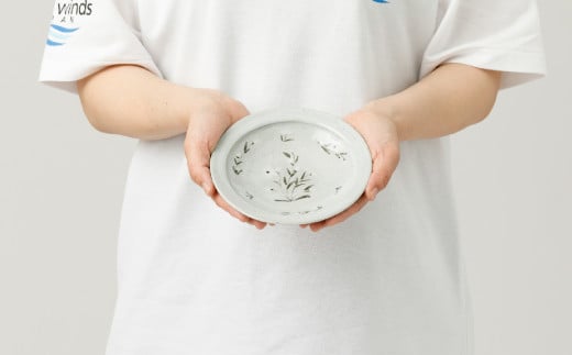 唐津焼／岡本修一／絵唐津花文皿 - 佐賀県NPO支援｜ふるさと