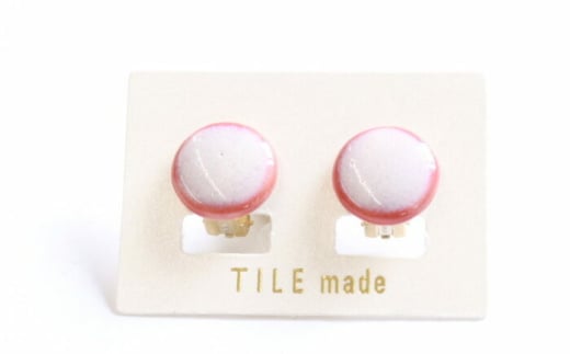 【美濃焼】 ピンクむら タイル イヤリング 直径15mm 瑞浪市 / TILEmade タイル アクセサリー ハンドメイド [AZCD020] 843972 - 岐阜県瑞浪市