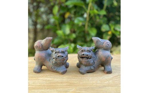 ホーヤーシーサー (小・黒) やちむん 沖縄土産 雑貨 シーサー 玄関 置物 沖縄市 / てぃーち工房 [BCBA004-02]