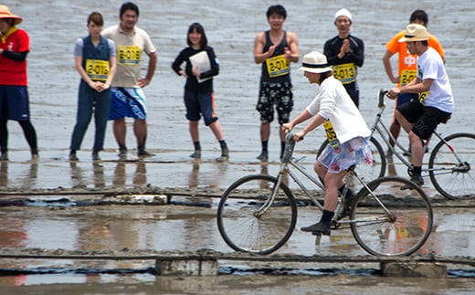 【限定1名】第41回 鹿島ガタリンピック 参加権 競技「ガタチャリ」【ふるさと納税限定枠】体験型返礼品 イベント参加型 体験チケット【オリジナルTシャツ付】E-120 844927 - 佐賀県鹿島市
