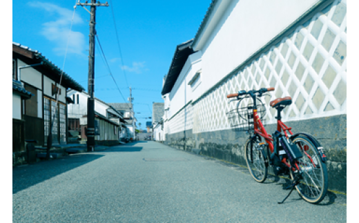 【352047H00047】電動アシスト自転車で非日常な空間を満喫“菊屋家特別席での抹茶体験”“職人技体感！オリジナル蒲鉾作り体験”　体験型ツアー返礼品1名様分
