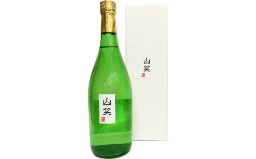 日本酒 純米吟醸 山笑 1800ml 純米 吟醸 超辛口 辛口 清酒 酒 お酒 さけ sake 父の日 ギフト 贈答 プレゼント お中元 お歳暮 五百万石 米 コメ 米こうじ 米麹 みよし 徳島県 三好市 中和商店 山笑（やまわらい）