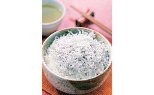 【食べるJAPAN美味アワード2021認定商品】福島さんの釜あげしらす（個包装タイプ） 【 ふるさと納税 人気 おすすめ ランキング しらす シラス 釜あげしらす 釜揚げ おかず ご飯 ご飯のお供 おにぎり ギフト 贈答 贈り物 愛媛県 伊方町 送料無料 】 IKTB018 