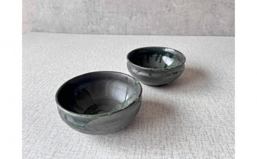 【信楽焼】いろどり小鉢2個セット（黒釉青流し）