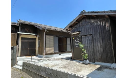 愛媛・西宇和・佐田岬　平日～土・日・祝日（いつでも）　限定一棟貸しゲストハウスHANARE Stay&Space佐田岬 素泊まり宿泊券（1泊3名様分） 【 ふるさと納税 人気 おすすめ ランキング 宿泊券 ゲストハウス 旅行 宿泊 観光施設 飲食店 お土産 一棟貸し HANARE Stay&Space佐田岬 愛媛県 伊方町 送料無料 】 IKTAQ001