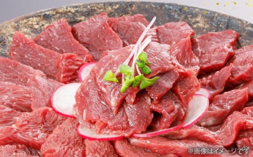 赤身 馬刺し 約200g  専用 醤油付き 150ml×1本  【有限会社 桜屋】 [AYCP035] 2114864 - 熊本県合志市