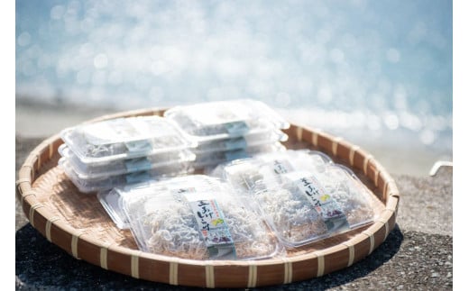 【愛媛県・佐田岬直送】木嶋水産の釜揚げしらす 1kg（250g×4パック）※離島への配送不可 【ふるさと納税 人気 おすすめ ランキング 魚介類 海産物 魚 釜揚げ しらす シラス 小分け やみつき ご飯のお供 おつまみ 酒の肴 おやつ しらす丼 サラダ 海産物 冷凍 お取り寄せ グルメ 食品 国産 木嶋水産 愛媛県産 愛媛県 伊方町 送料無料】 IKTP010
