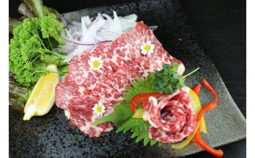 【数量限定】特選霜降り馬刺し 大トロ中トロ2種食べ比べセット　計約600ｇ【有限会社 桜屋】 [AYCP055] 2114828 - 熊本県合志市