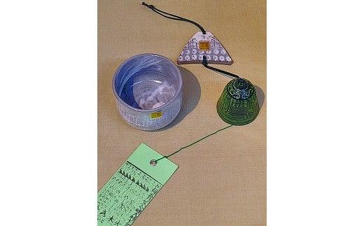 三島産三島暦手風鈴 くつろぎ セットA 陶器 手作り の 逸品 おしゃれ 和風 工芸美 贈答用 プレゼント 風鈴 コップ 湯呑 733635 - 静岡県三島市