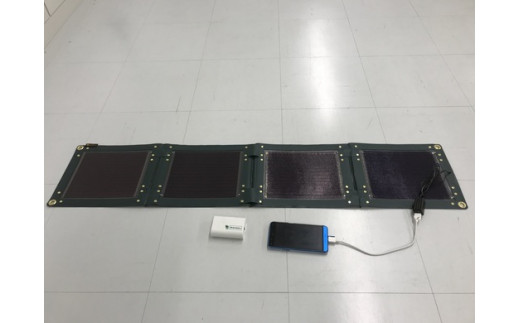 折り畳み式ソーラーパネルと蓄電池【pocketGrid】