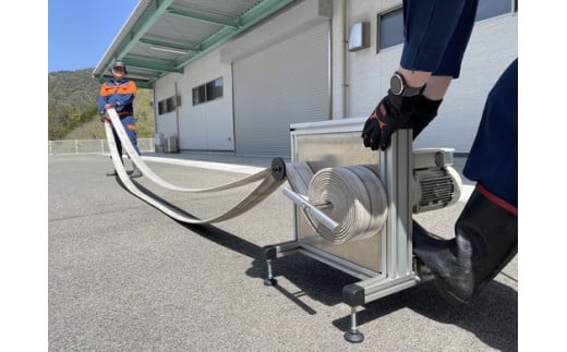 消防 消防ホース 自動巻取機‟MAKIMAS”_キャリア付き