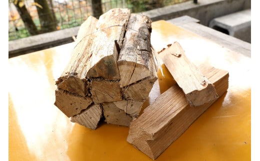 檜原村産　乾燥薪　20kg　ナラ