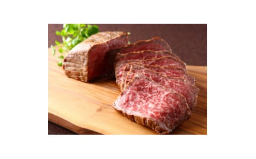 しっとりと口の中でとろける極上の味わい★米沢牛プレミアムローストビーフ150g×2個(ソース付き)【1621457】
