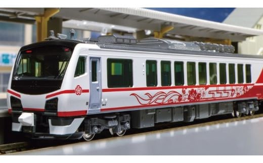G015-25 【Nゲージ】四季折々のふるさとの原風景を行くハイブリッド観光列車。「ひなび」