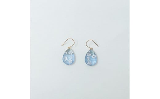 IKAZAKI WASHI JEWERLY しずくピアス「ライトブルー」桜柄