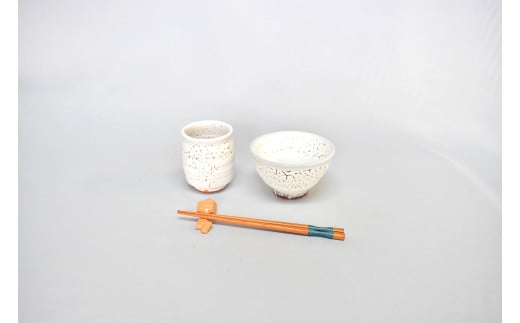 萩焼　福の器揃い「残雪」(ご飯茶碗・湯呑・箸置きセット)　｜HGH00027