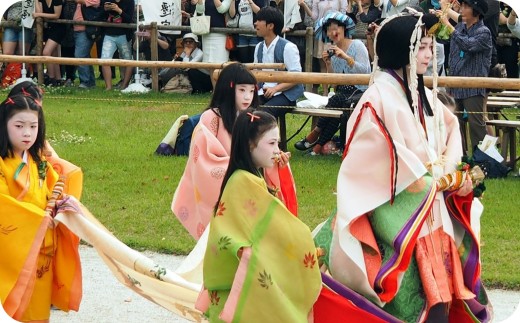 フタバアオイオーナー・葵祭特別観覧 　※寄附金は文化財保護に使途を限定しています。 743979 - 京都府京都府庁