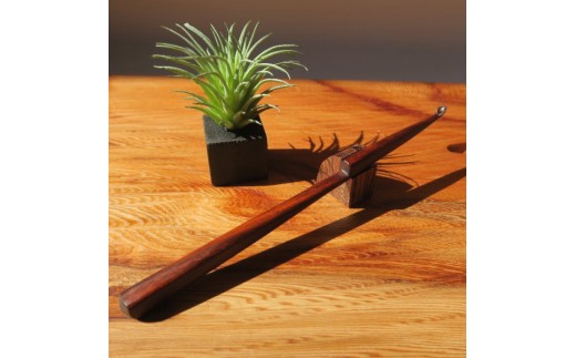 木製耳かき 紫檀(シタン)材[株式会社佐橋(ART工房Nob)]