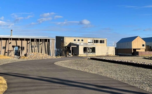 三角屋根が２棟並ぶ海辺の小屋「noi」宿泊プラン【 宿泊 宿泊プラン 海辺 コテージ 絶景 島根県 益田市】