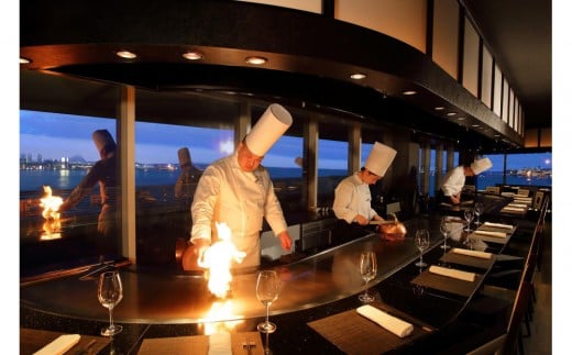 神戸メリケンパークオリエンタルホテル エグゼクティブルーム2名1室夕朝食付き宿泊券 ステーキハウス「オリエンタル」特選黒毛和牛ステーキディナー 2259742 - 兵庫県神戸市