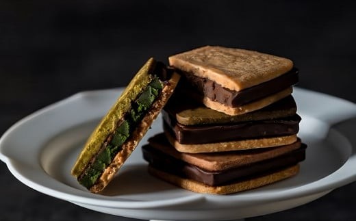 【スイーツ】チョコレートサンド 12個入り 741683 - 三重県四日市市