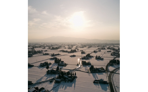 ＜楽土庵宿泊プラン＞夕朝食付シェフおすすめのスペシャルディナーで富山・北陸の食材を生かしたペア宿泊券【1446924】