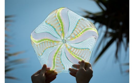【1点もの】ケーンワークレースガラス大皿（Spring） ☆ starring okinawa canelaceglass Venetian Cane 読谷村 琉球ガラス 限定品 インテリア 春 伝統工芸品