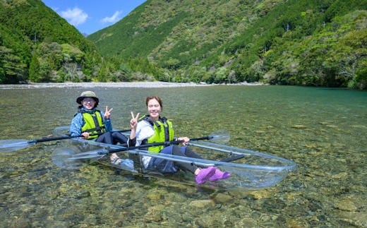 奇跡の清流銚子川でクリアカヤック体験《利用券》定員2名様〈キャンプinn海山〉[FK03]