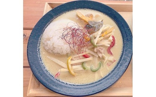 特製のグリーンカレー