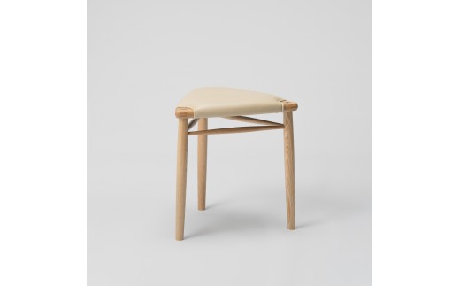 【木と暮らしの工房】H.O.スツール <樹種:ナラ/座面:本革(ベージュ)>