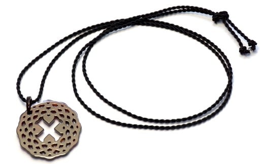 【べっ甲】 十字架と花のペンダント ／ アクセサリー ペンダント 花 十字架 フラワー 鼈甲 1748488 - 長崎県長崎市