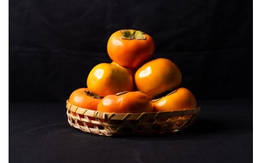 【2025年11中旬～発送】令和7年産 富有柿  2Lサイズ 12個入り 秋冬フルーツ 旬の果物 くだもの ふるーつ  フルーツ   おまかせ 柿 かき フルーツ かき ふゆうがき 果物  旬の果物 産直フルーツ 箱買い果物  11～12月発送 11月 12月 発送 くどみフルーツ農園 岐阜県