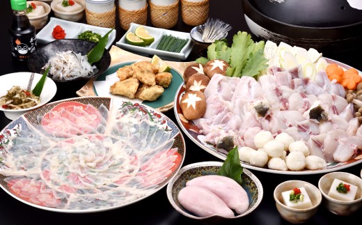 とらふぐ刺身ふぐ鍋 特選8品コース5～6人前 冷蔵【山口県 ふぐ ふぐ刺し ふぐちり ふぐ鍋  ひれ酒 人気 国産 とらふぐ 宴会 板前 ポン酢 薬味 家族 配送日指定可能 日時指定可能 唐揚げ  松前漬け】