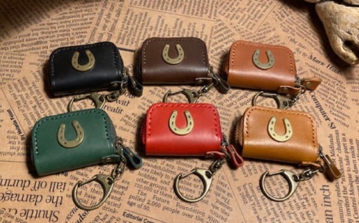 【選べるカラー】蹄鉄付きミニミニコインケース/ 競馬 馬 競走馬 本革 革小物 革製品 コインケース 小銭入れ 手作り ハンドメイド レザー / 栗東市 / 株式会社ブルズエフ [BIAU037]