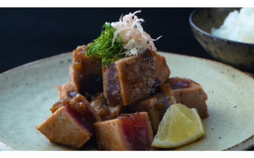 【大容量】日光丸自慢の一本釣りカツオ使用！カツオシーステーキ約1,200g（約400g ×3） 鰹  冷凍 小分け 大容量  時短  便利 個包装 おつまみ おかず 惣菜 晩ごはん 加工品 カツオ 鰹  魚  焼くだけ