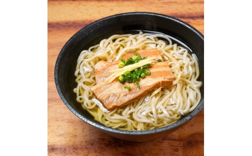 ＜太生麺の沖縄そば＞ちょーでーぐぁ 特製三枚肉入り 5食セット【1522926】