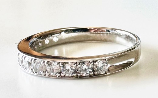 プラチナダイヤモンドリング ハーフエタニティーリング 0.50カラット 【AK-5718/0010】
