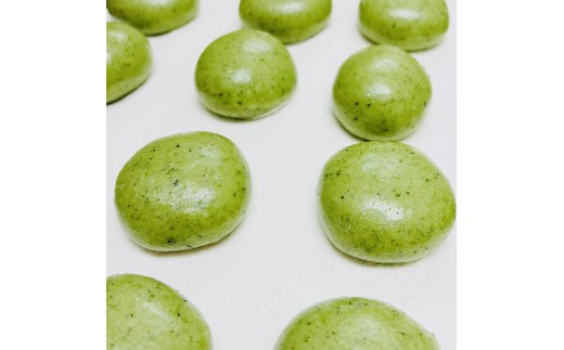 杵つき餅 よもぎ 1kg（10個×2パック） / もち 餅 おもち よもぎ餅 白餅 もち米 国産米 単一米 個包装 冷凍 年内発送【ibuk0006】 2535531 - 大阪府豊中市