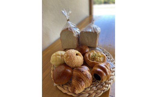 まごころいっぱい！ パン工房しらとり 人気商品 「 イギリスパン 」＆「 食パン 」入り おたのしみパン BOX【A】 冷凍 パン 詰め合わせ ボックス ギフト お楽しみ 