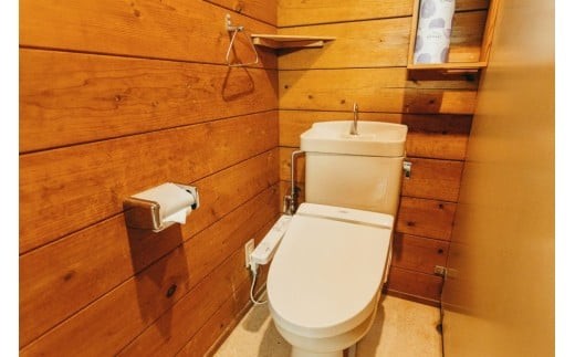 快適なエアコン、温水洗浄便座付きトイレを完備(一部施設を除く)
