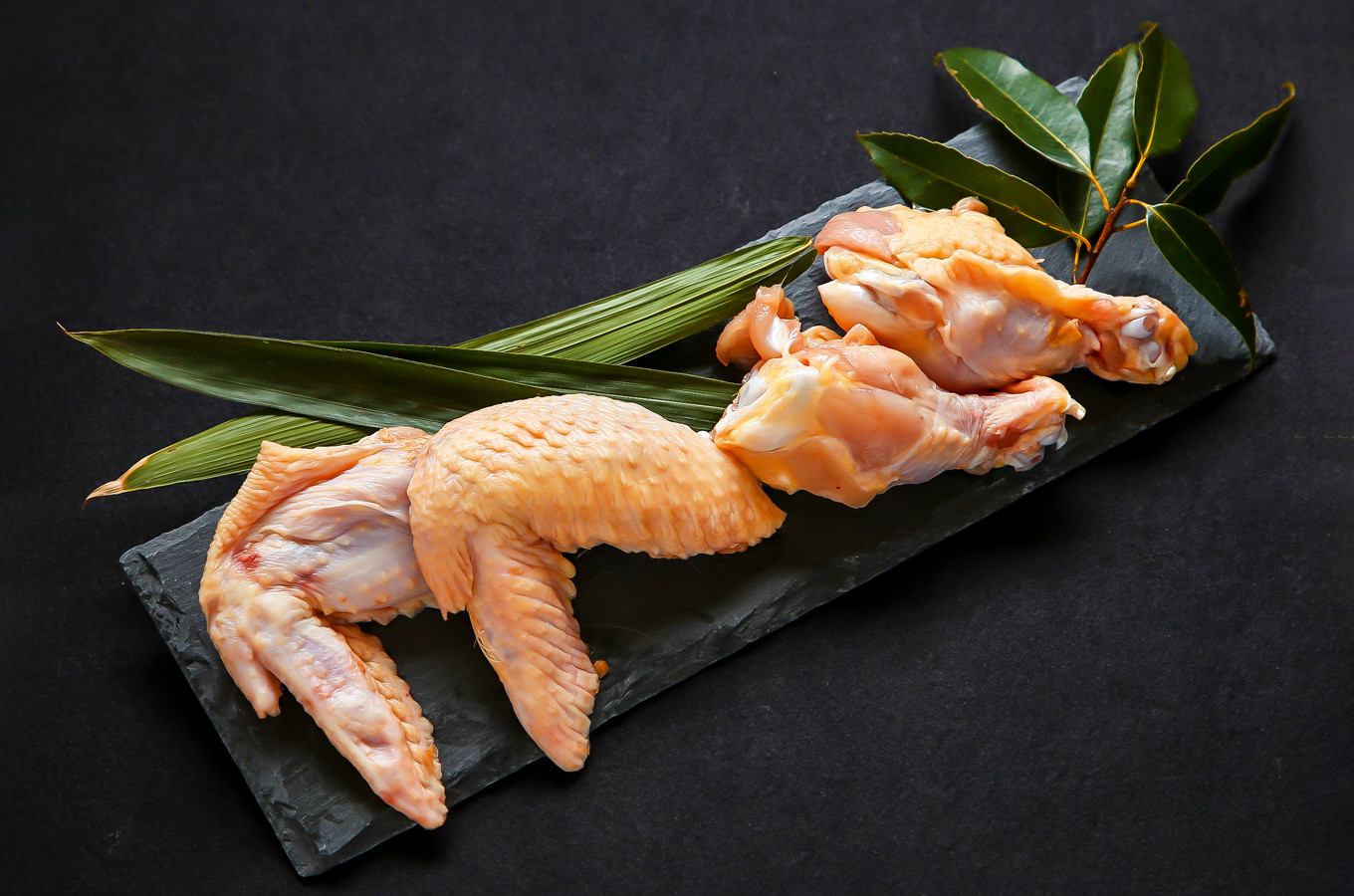 コラーゲンたっぷり手羽先・手羽元