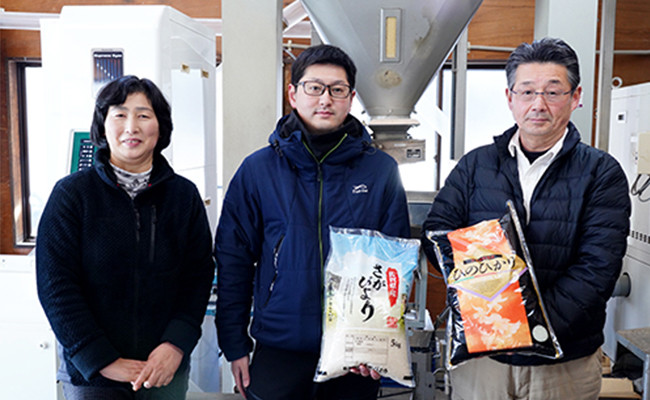 有田町の老舗のお米屋さんが、契約農家から新鮮なお米を仕入れ丁寧に精米しております。