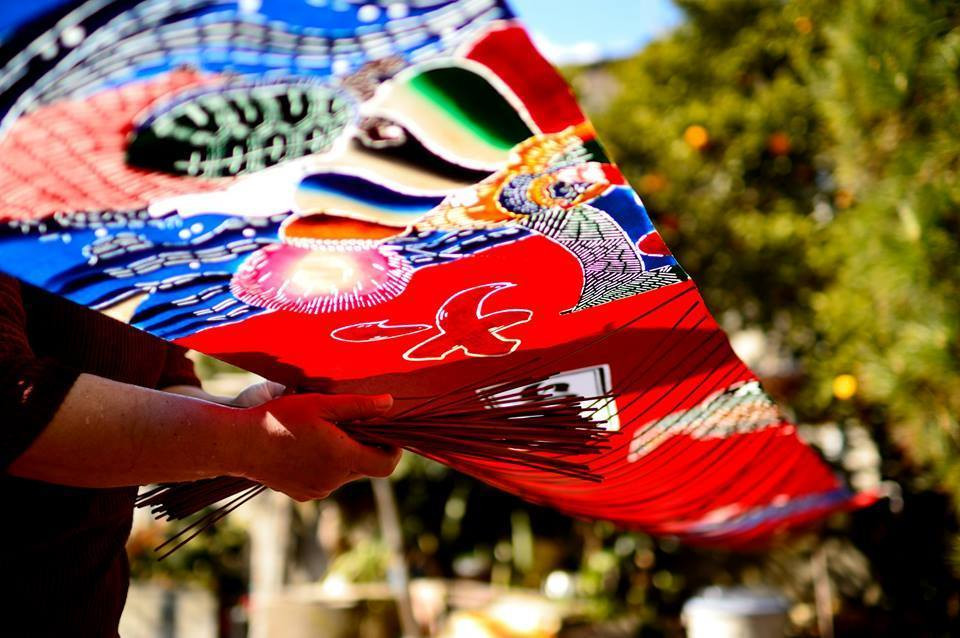 豊かな色彩は何十年という時を経ても色あせることがありません