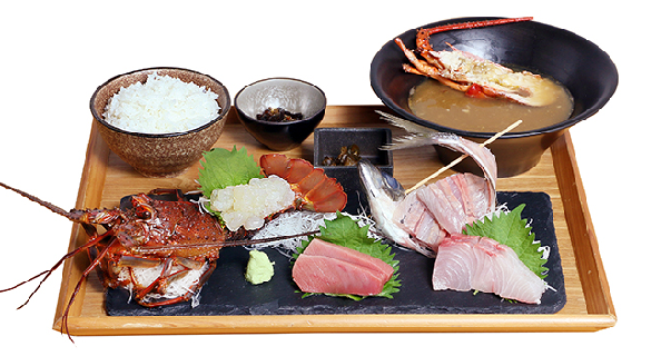 お食事メニューの一例「房総の伊勢海老御前」※期間限定　※内容は変更になる場合があります